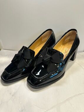 Browns Couture Begonia Black Patent Bow Loafers